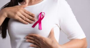 Автобустағы қудалауды көрсететін порнофильмдер